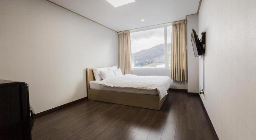 Pyeongchang The White View Bagian luar foto